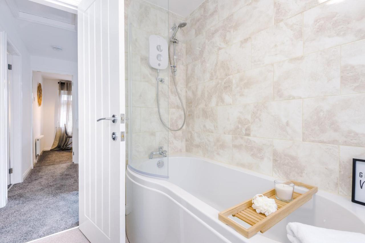Welcoming 3 Bed Home, 10 Mins From Chester Races And Zoo Saughall Eksteriør billede