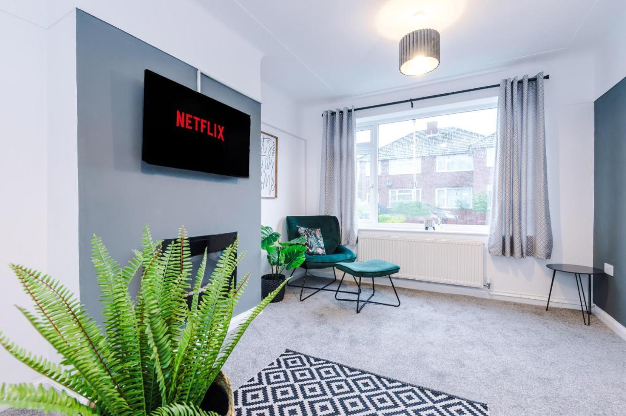 Welcoming 3 Bed Home, 10 Mins From Chester Races And Zoo Saughall Eksteriør billede